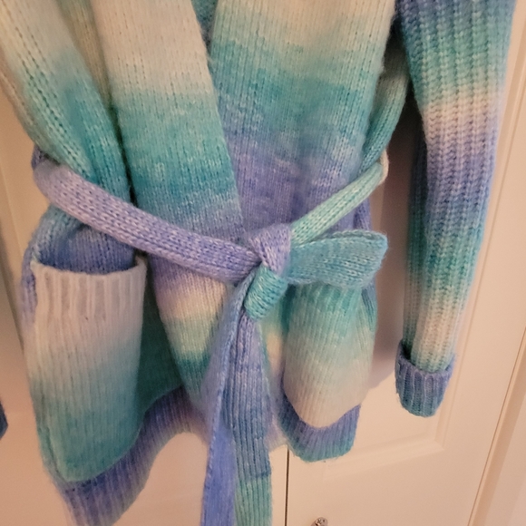 Ombre Cardigan with Belt - Picture 2 of 8